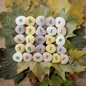 Yellow Door Letter Stenen – Kleine letters Alfabet (26 stuks) + 2jr